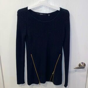 Flawless Guess Sweater with gold zipper accents